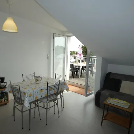 à Avec Balcon Et Animaux Acceptés - Fr-1-540-325