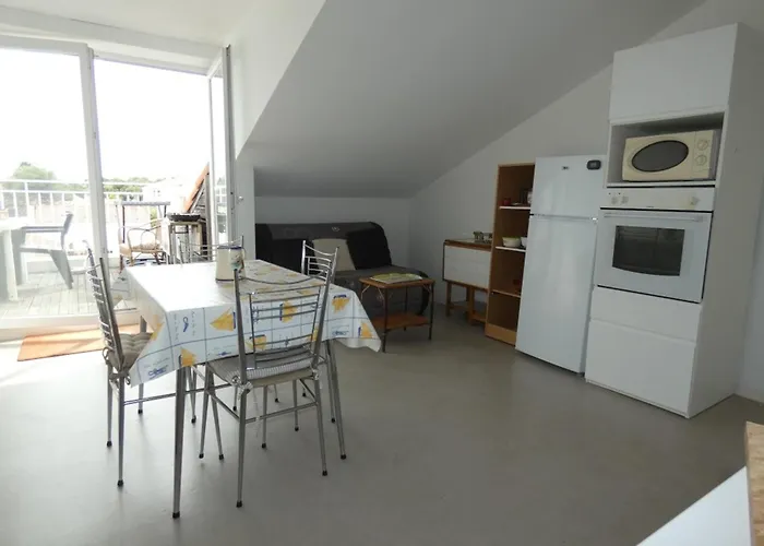 à Avec Balcon Et Animaux Acceptés - Fr-1-540-325