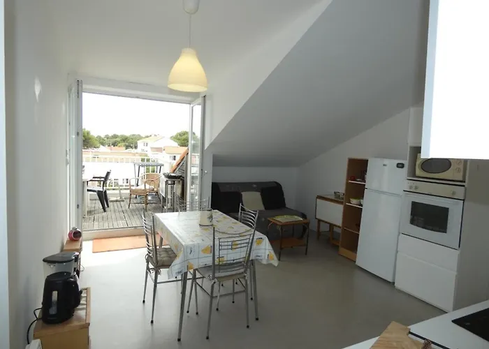 à Avec Balcon Et Animaux Acceptés - Fr-1-540-325 Appartement *