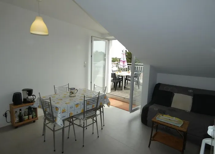 à Avec Balcon Et Animaux Acceptés - Fr-1-540-325